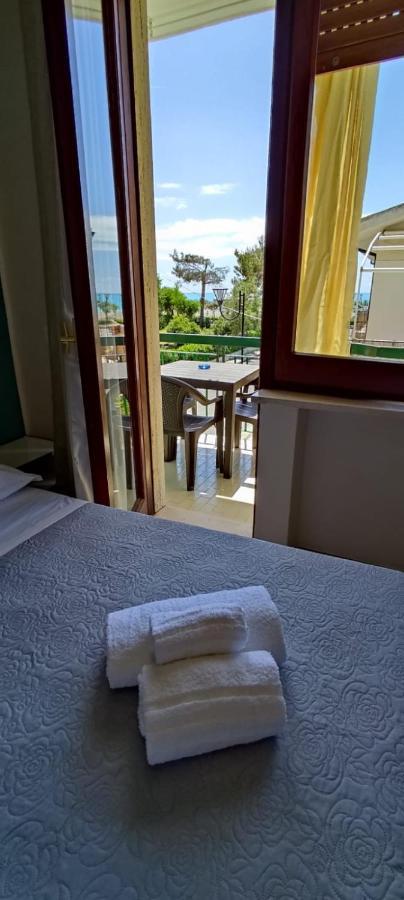Ad Un Passo Dal Mare Bed & Breakfast Прая а Маре Екстериор снимка