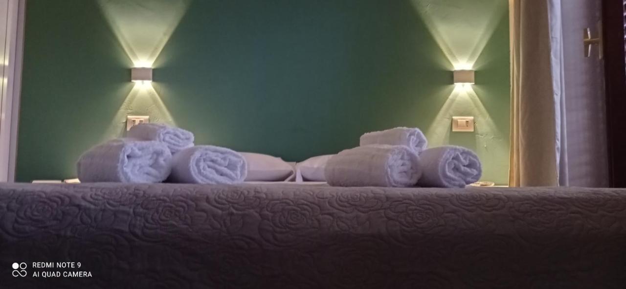 Ad Un Passo Dal Mare Bed & Breakfast Прая а Маре Екстериор снимка