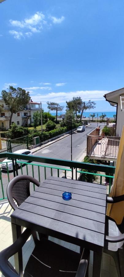 Ad Un Passo Dal Mare Bed & Breakfast Прая а Маре Екстериор снимка