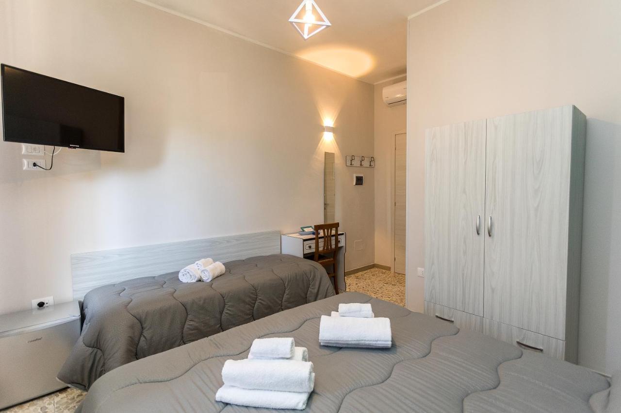 Ad Un Passo Dal Mare Bed & Breakfast Прая а Маре Екстериор снимка