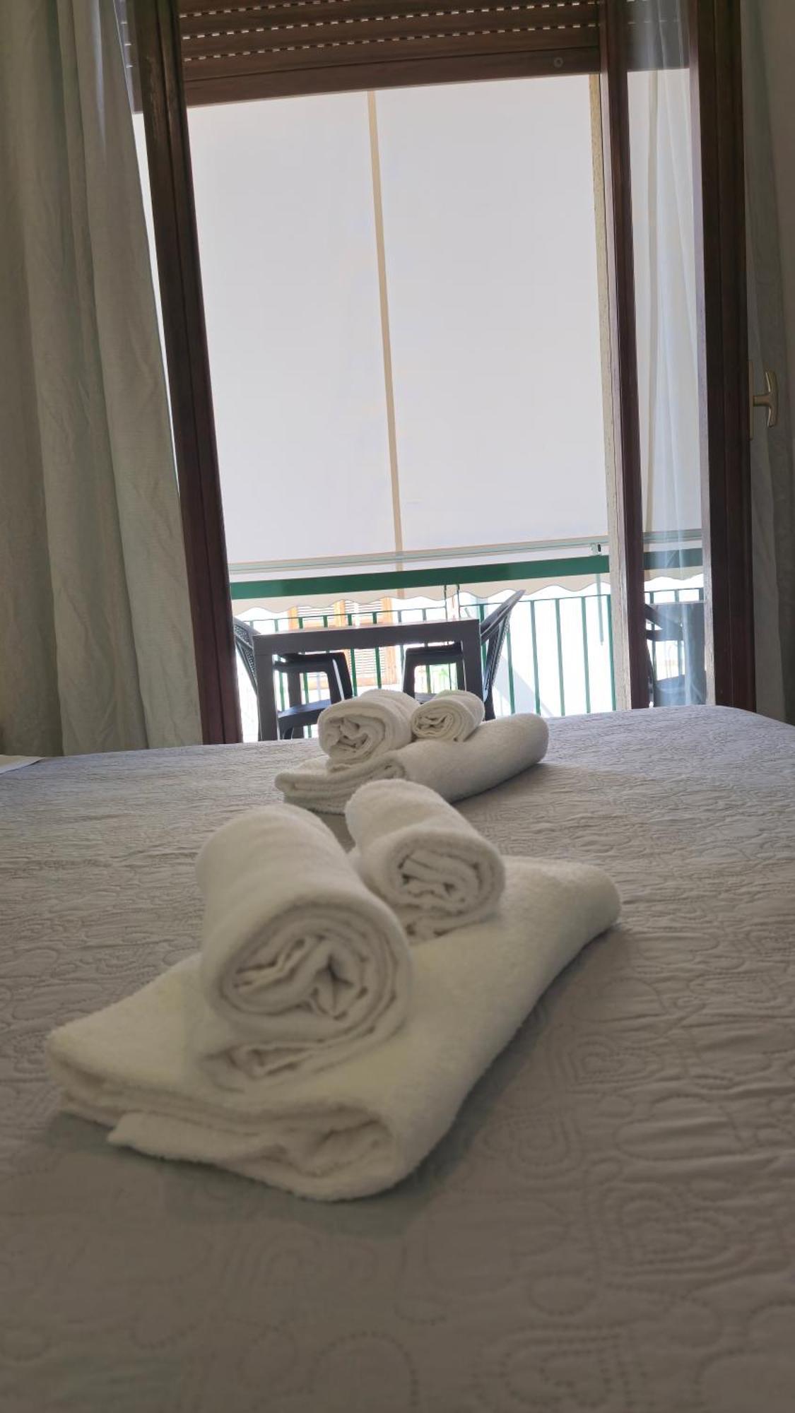 Ad Un Passo Dal Mare Bed & Breakfast Прая а Маре Екстериор снимка