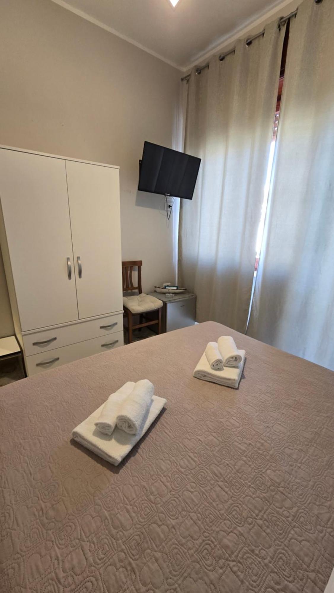 Ad Un Passo Dal Mare Bed & Breakfast Прая а Маре Екстериор снимка